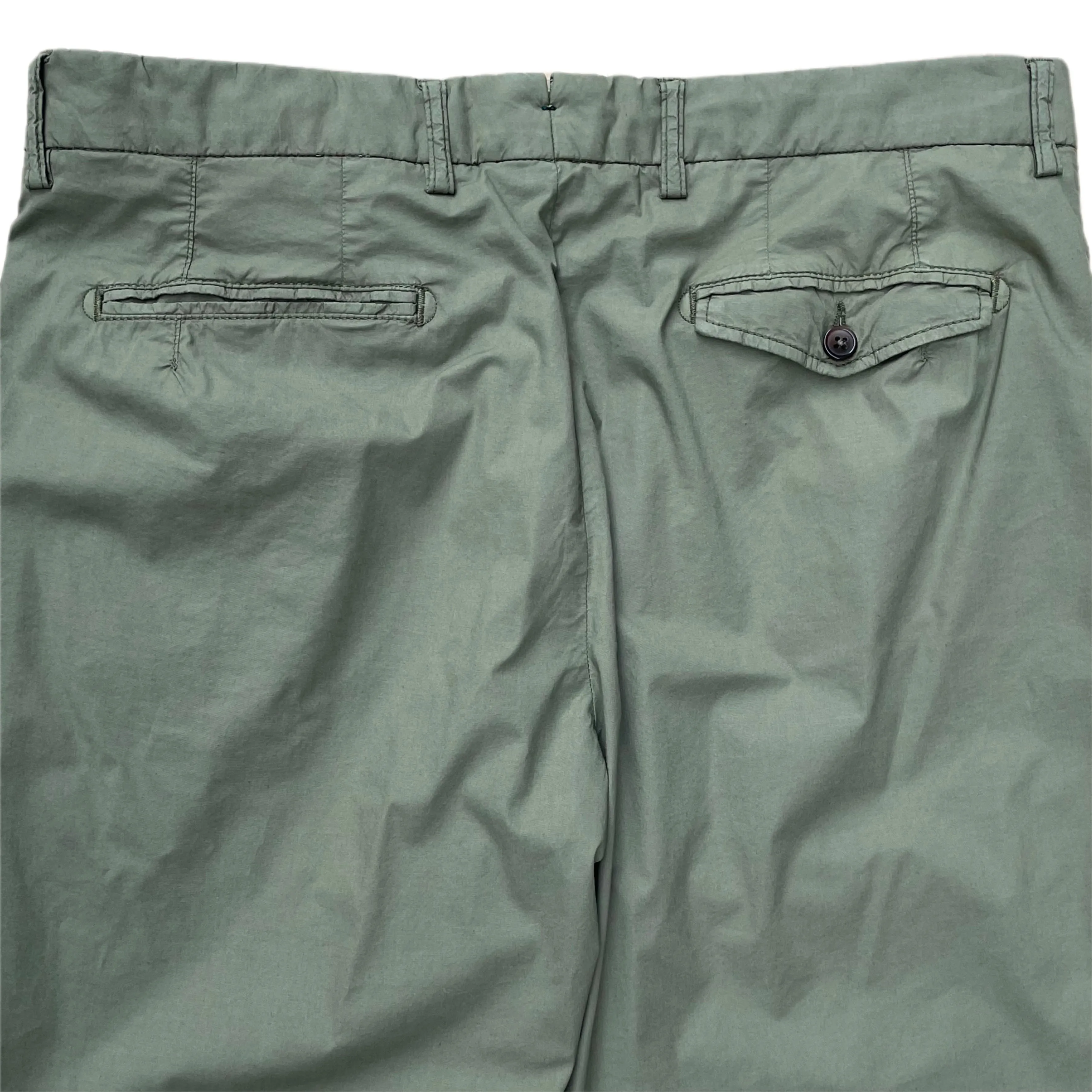 FRESH Cotton Lyocell One-Pleat Chino Pants In Military Green