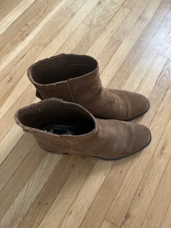 LAYTON BOOTIES DK BROWN SUEDE re:vita