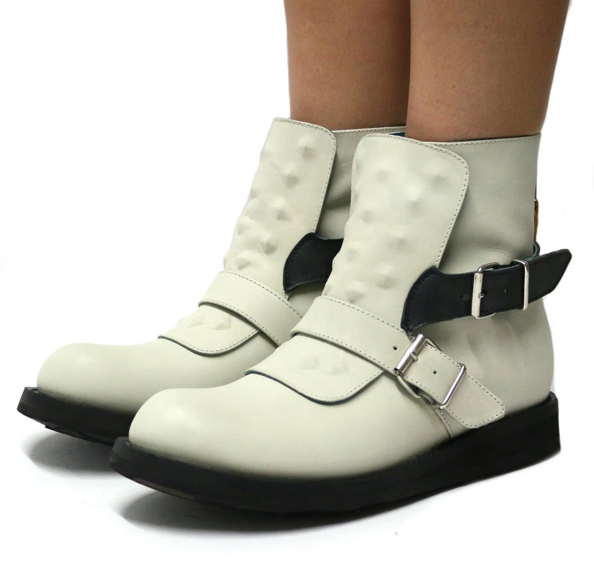 No.1011 ROADWAY back zip boot Bone