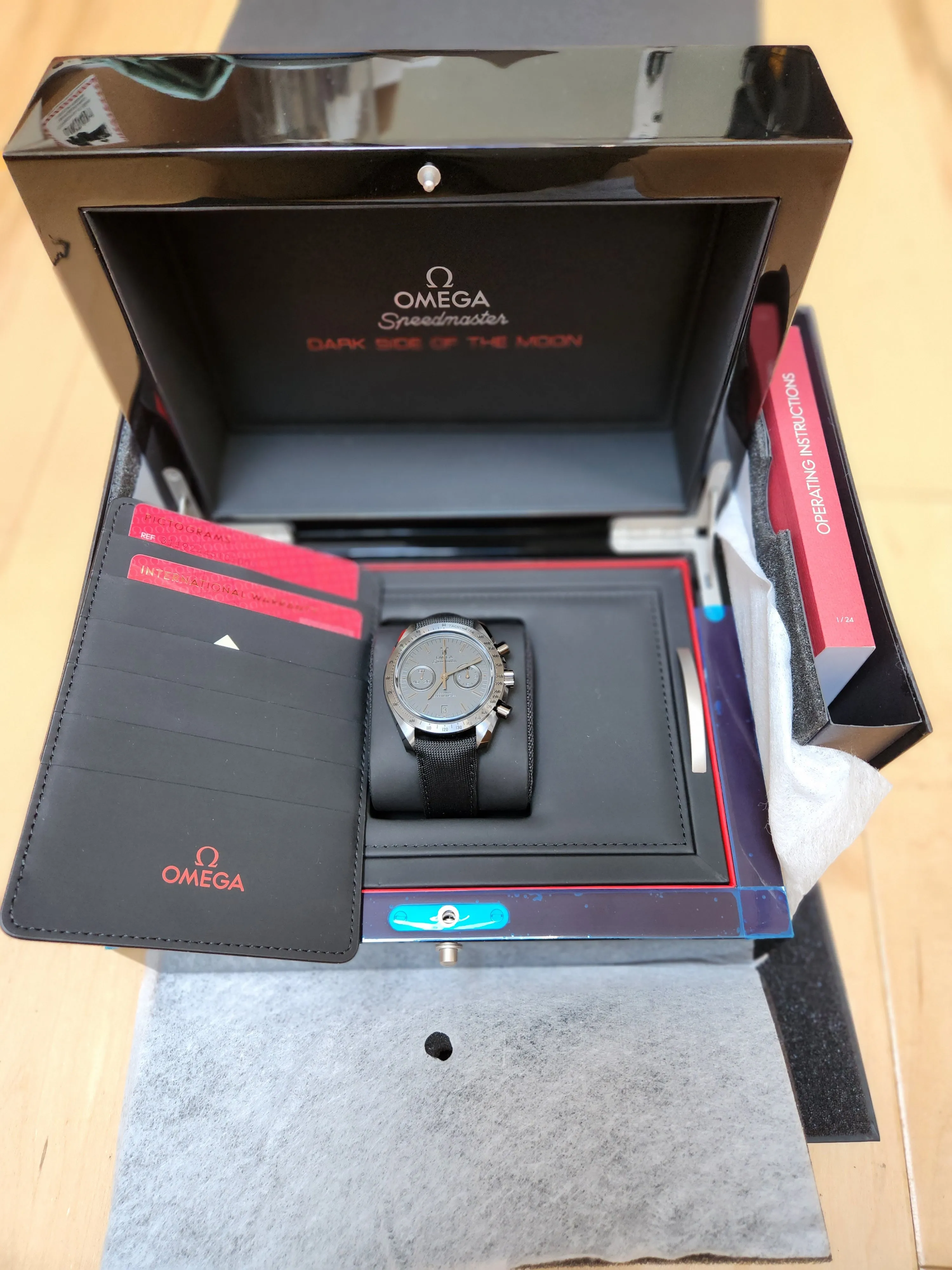 Omega Speedmaster DSOM Black Black